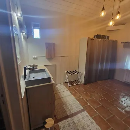 Le Hameau Saint-julien Nyaraló Engayrac