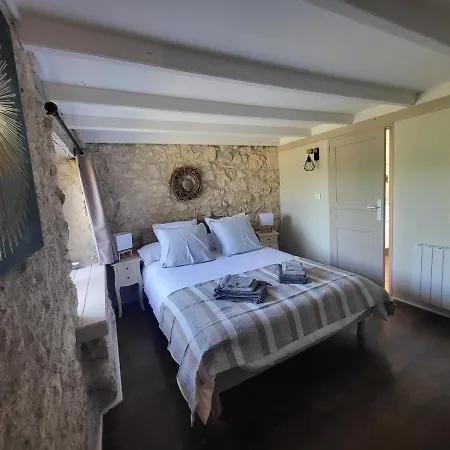 Le Hameau Saint-julien Nyaraló Engayrac