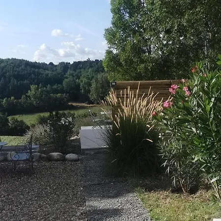 Le Hameau Saint-julien Nyaraló